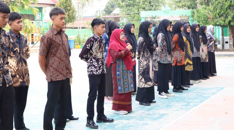 Kepala MAN Asahan Lepas 30 Peserta Didik Ikuti Kompetisi JAGUAR 5 di Medan