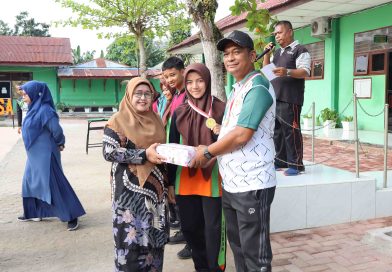 Kepala MAN Asahan Serahkan Hadiah Kejuaraan Petanque Antar Club se-Kabupaten Asahan
